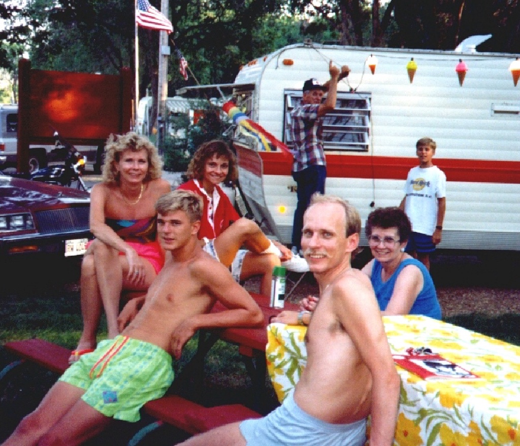 1990-07-camping.jpg